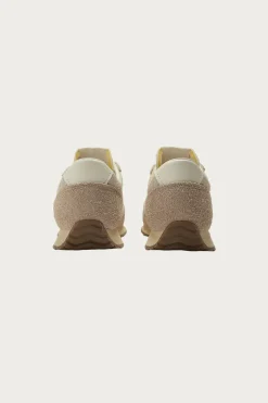 New Balance 471 - Bisque/Flat Taupe< Footwear