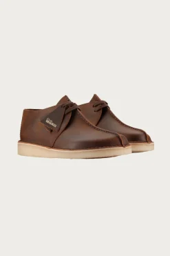 Clarks Desert Trek - Beeswax< Footwear