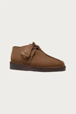 Clarks Desert Trek - Brown Suede< Footwear
