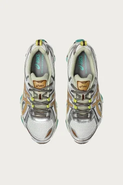 ASICS Gel-Quantum Kinetic - White/Khaki< Footwear