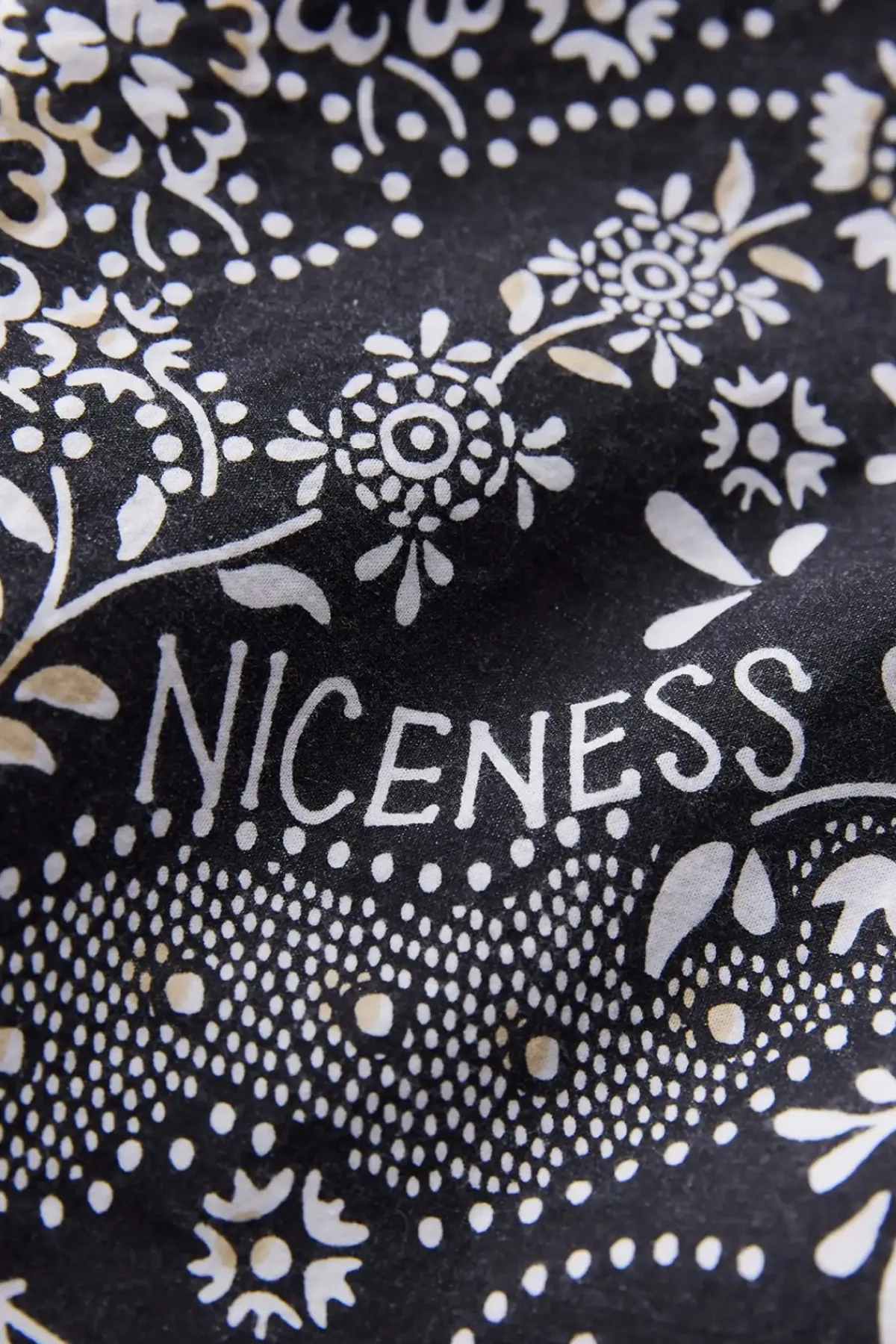 Niceness Gyan Bandana Trucker Jacket - Black< Coats, Jackets, And Vests