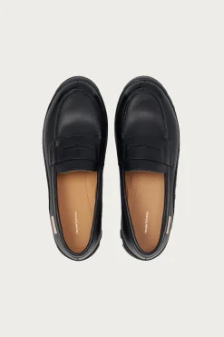 Hender Scheme Loafer #2146 - Black< Footwear