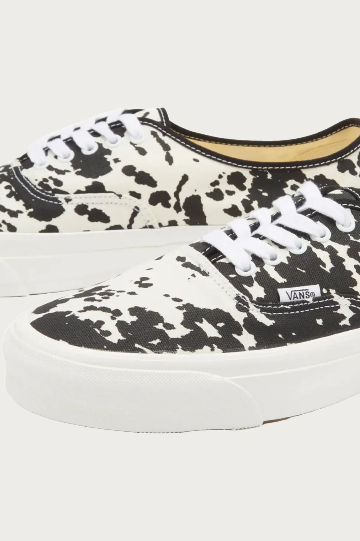 Vans LX Authentic 44 - Cow Black/Marshmallow< Footwear