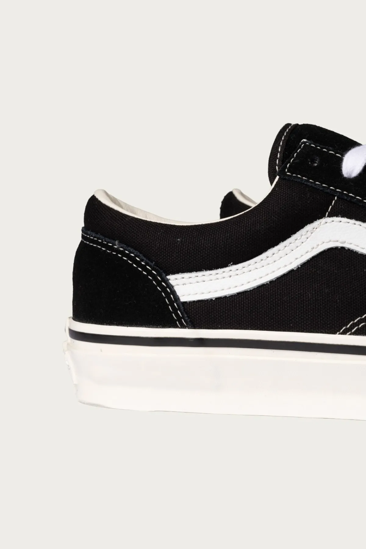 Vans LX Old Skool 36 - Black/Marshmallow< Footwear