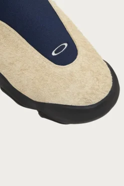 Brain Dead Oakley Factory Team Hairy Suede Flesh - Sand/Blue< Footwear