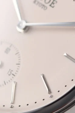Kuoe Watches Old Smith 90-0001 - White Dial/Silver Case/Black Pebbled Leather Strap< Accessories