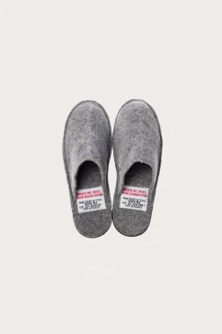 Puebco Room Slipper - Light Grey< Footwear