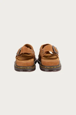 Dr. Martens San Archive Fisherman - Plush Suede Reverse Natural Tan< Footwear