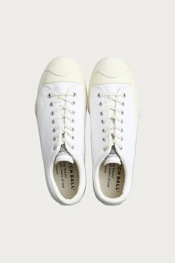 Catch Ball ST-02 - White< Footwear
