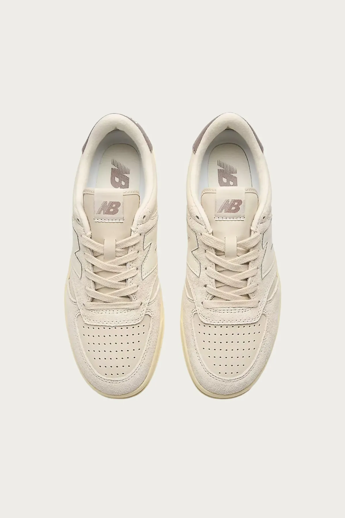 New Balance T500 - Bisque/Linen< Footwear