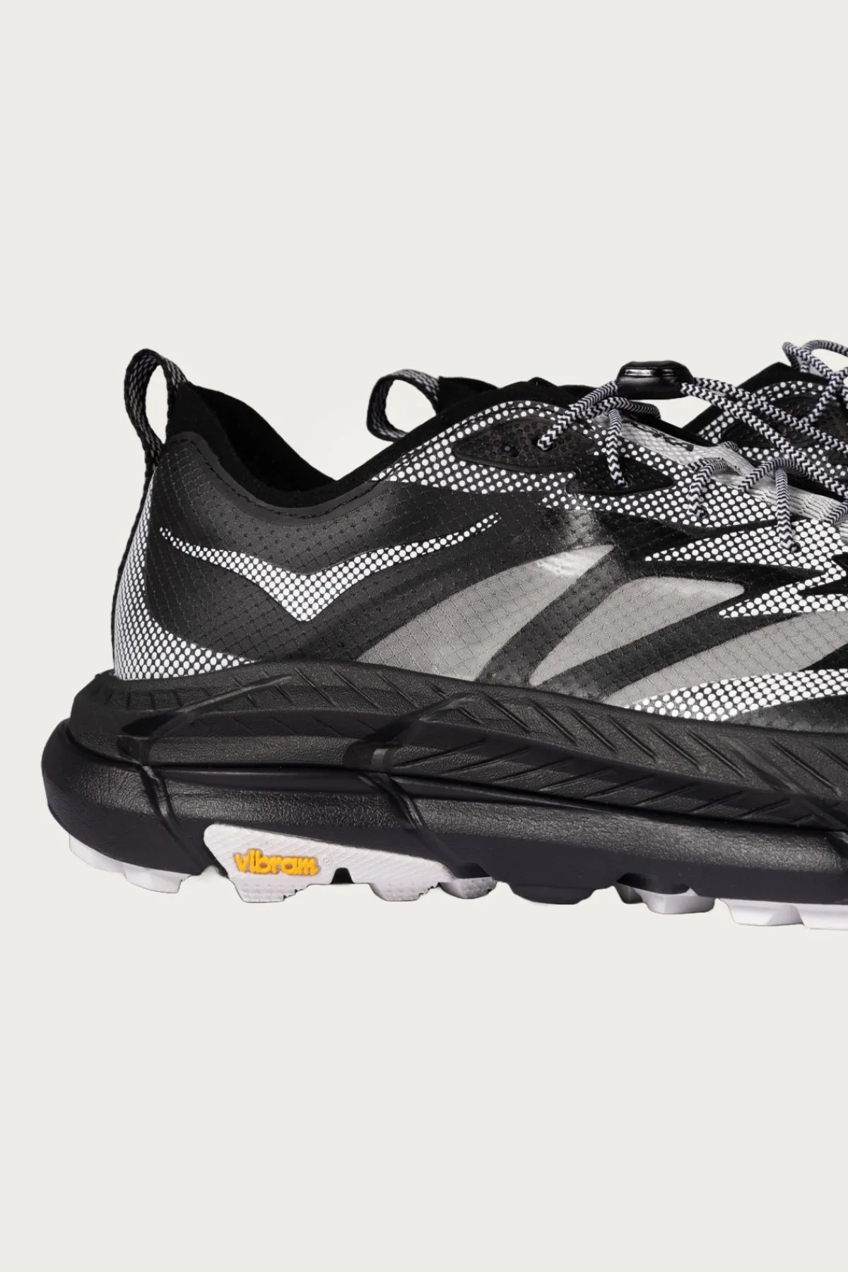 HOKA U Mafate Speed 4 Lite TS - Black/White< Footwear