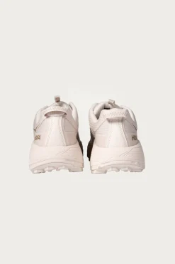 HOKA U Mafate Three2 Grid - Rose Cream/Stucco< Footwear