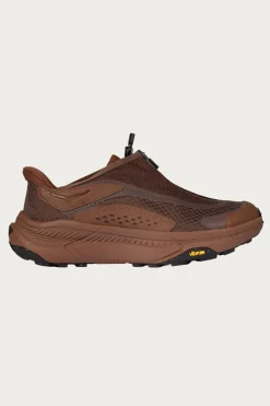 HOKA U Project Transport - Mineral Brown/Walnut< Footwear