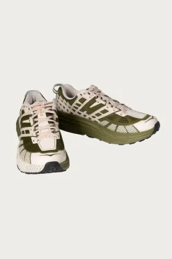 HOKA U Speedgoat 2 - Moss Green/Rose Cream< Footwear