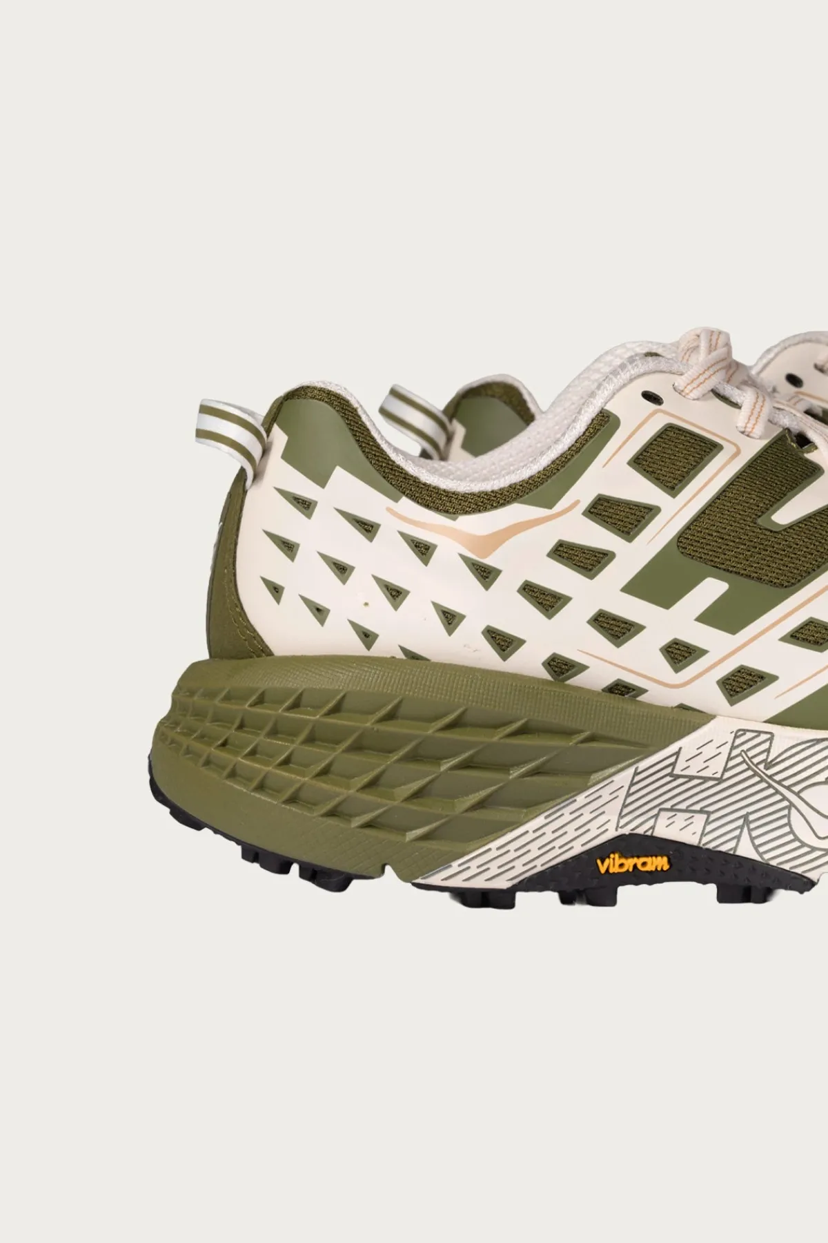HOKA U Speedgoat 2 - Moss Green/Rose Cream< Footwear