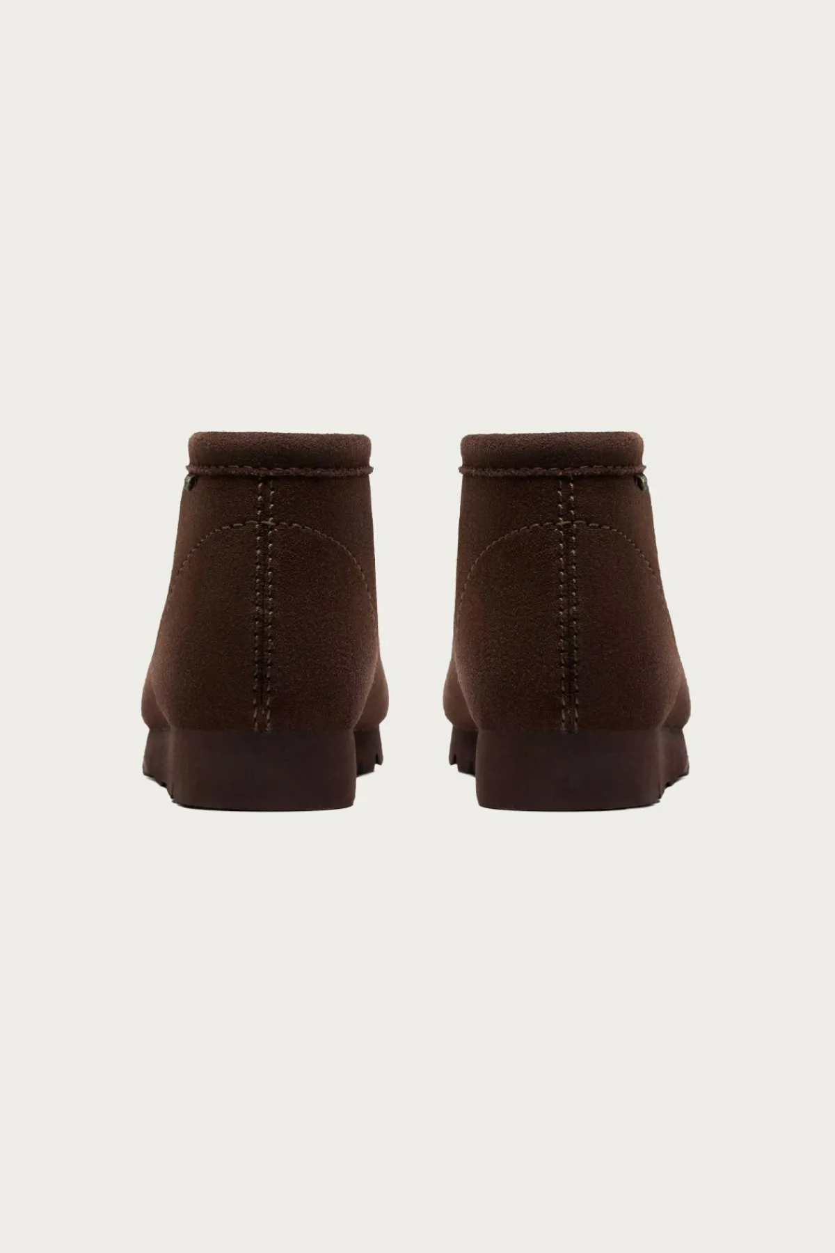Clarks Wallabee Boot Goretex - Dark Brown Suede< Footwear