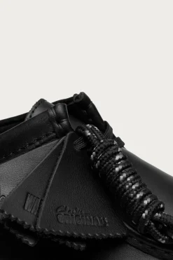 Clarks Wallabee Goretex - Black< Footwear