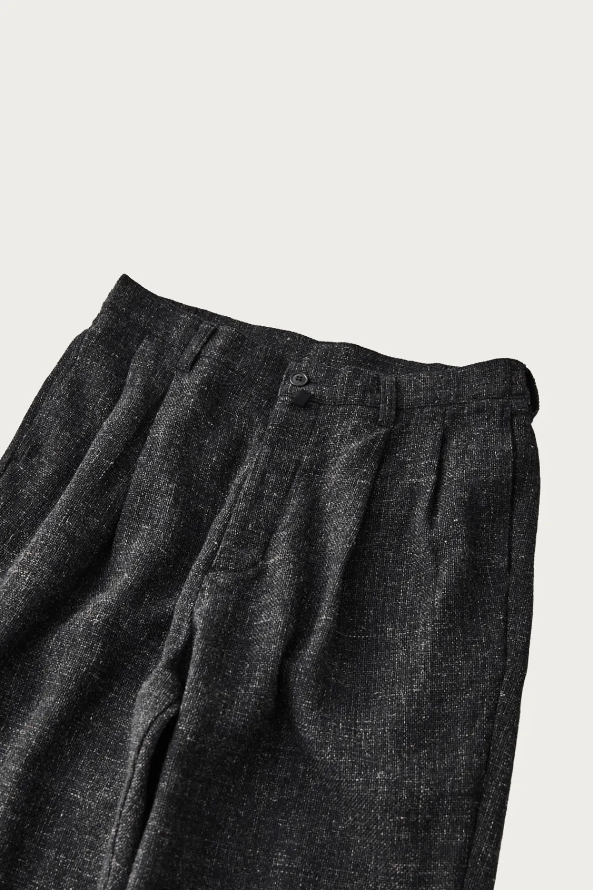 CONFECT Wool Cotton Linen Melange Tweed Trousers - Black< Pants